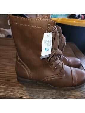 NEW W/ Tags Womens Sz 8.5 Time & Tru Lace Up Brown Boots Memory Foam